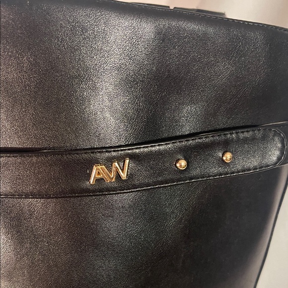 Elegant Azalea Wang Knee-High wedged Boots - Picture 2 of 5